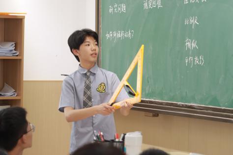 660c7cf4525a4ed8bdfcc3496aafec10.Jpeg